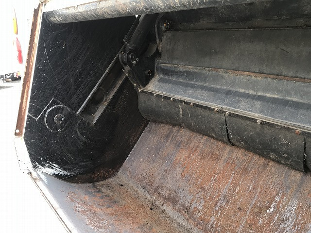 日野 デュトロ PB-XZU301X(2WD)の写真29