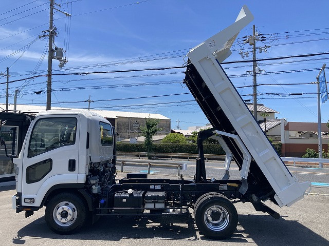 いすゞ フォワード 2PG-FRR90S1(2WD)の写真4