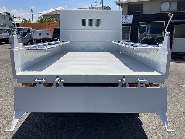 いすゞ フォワード 2PG-FRR90S1(2WD)の写真16