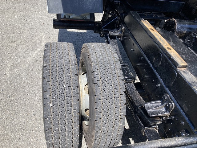 いすゞ フォワード 2PG-FRR90S1(2WD)の写真21