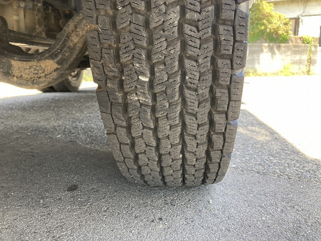 いすゞ フォワード 2PG-FRR90S1(2WD)の写真25