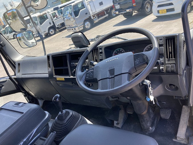 いすゞ フォワード 2PG-FRR90S1(2WD)の写真34