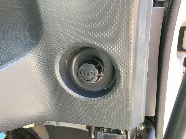 いすゞ フォワード 2PG-FRR90S1(2WD)の写真37