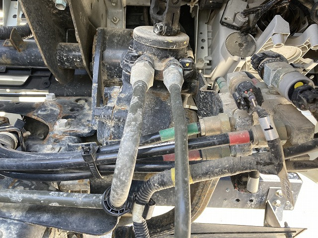 いすゞ フォワード 2PG-FRR90S1(2WD)の写真49