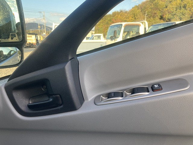 日野 デュトロ 2KG-XZU722M(2WD)の写真37