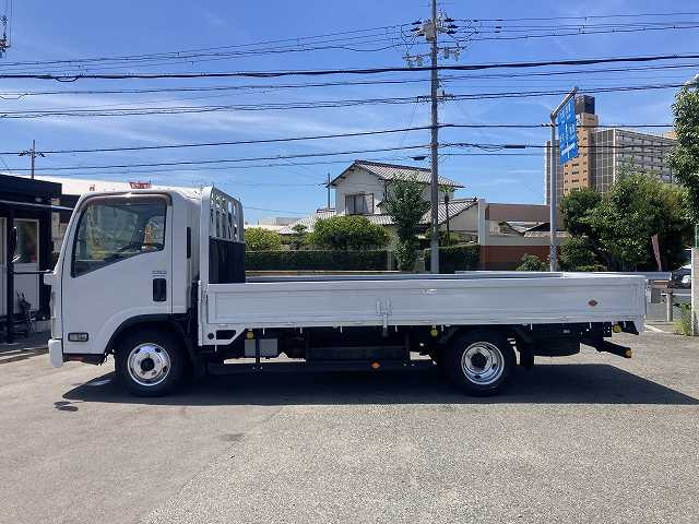 いすゞ エルフ TPG-NPR85AR(2WD)の写真4