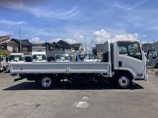 いすゞ エルフ TPG-NPR85AR(2WD)の写真5