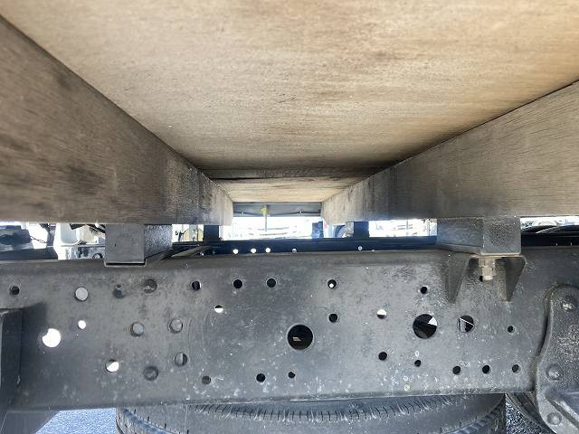 いすゞ エルフ TPG-NPR85AR(2WD)の写真27