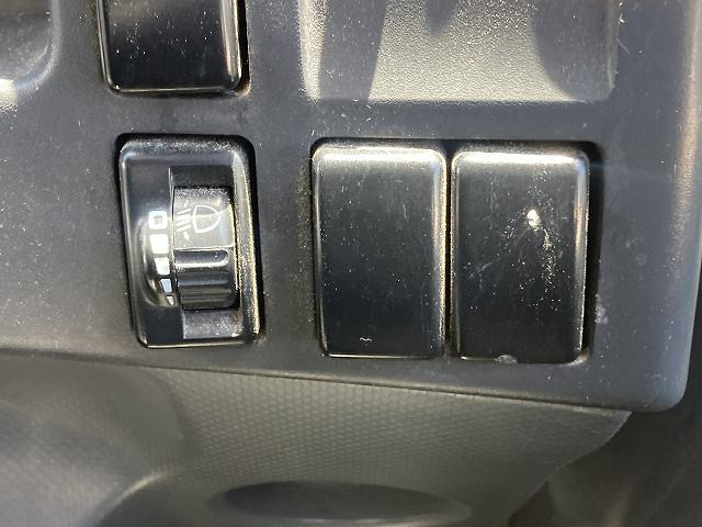 いすゞ エルフ TPG-NPR85AR(2WD)の写真43