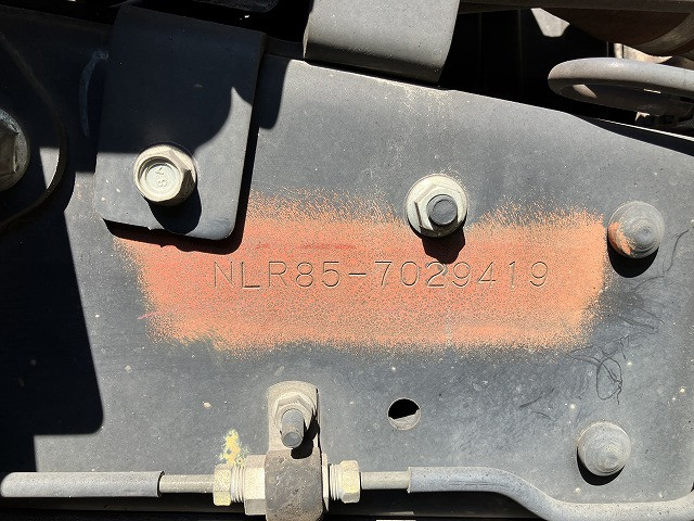 いすゞ エルフ TRG-NLR85AR(2WD)の写真21