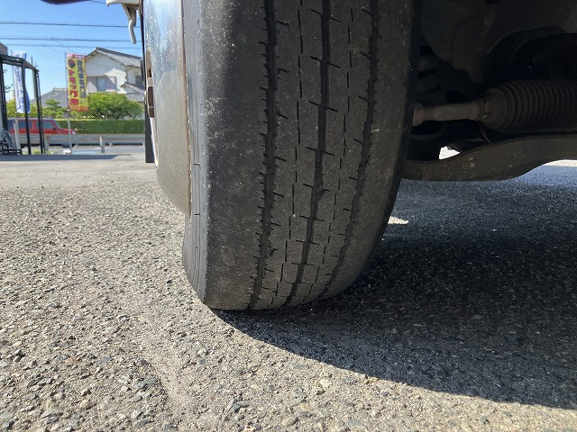 いすゞ エルフ TRG-NLR85AR(2WD)の写真24