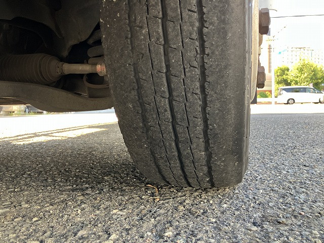 いすゞ エルフ TRG-NLR85AR(2WD)の写真26