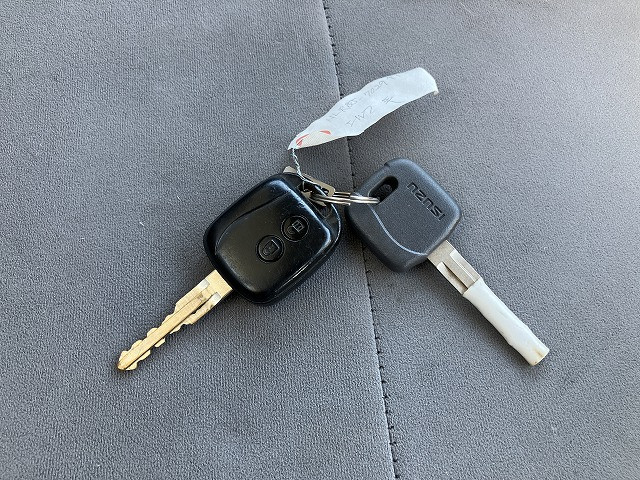 いすゞ エルフ TRG-NLR85AR(2WD)の写真47