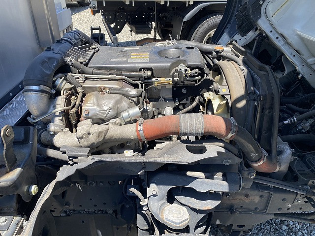 いすゞ エルフ TRG-NJR85AN(2WD)の写真23