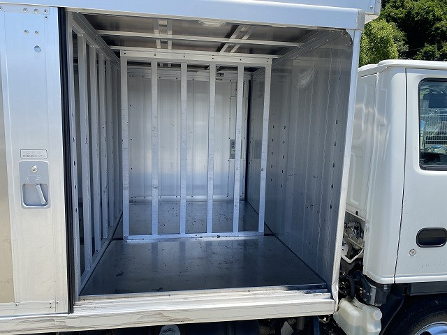 いすゞ エルフ TRG-NJR85AN(2WD)の写真29