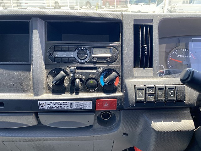 いすゞ エルフ TRG-NJR85AN(2WD)の写真36