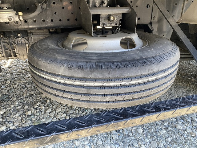 いすゞ エルフ TRG-NJR85AN(2WD)の写真40