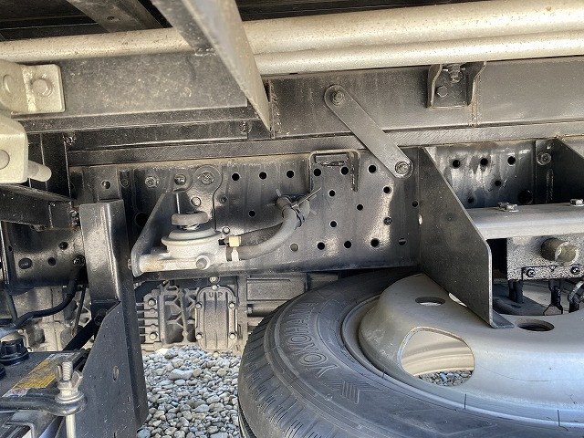 いすゞ エルフ TRG-NJR85AN(2WD)の写真41