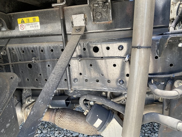 いすゞ エルフ TRG-NJR85AN(2WD)の写真45