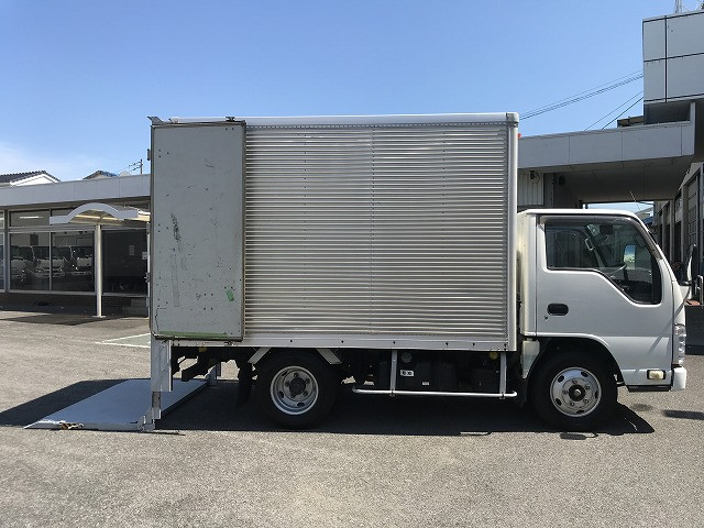 いすゞ エルフ TKG-NKR85AN(2WD)の写真5