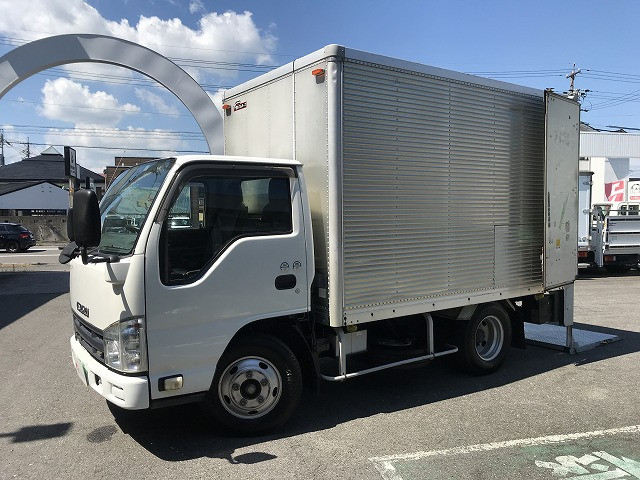 いすゞ エルフ TKG-NKR85AN(2WD)の写真6