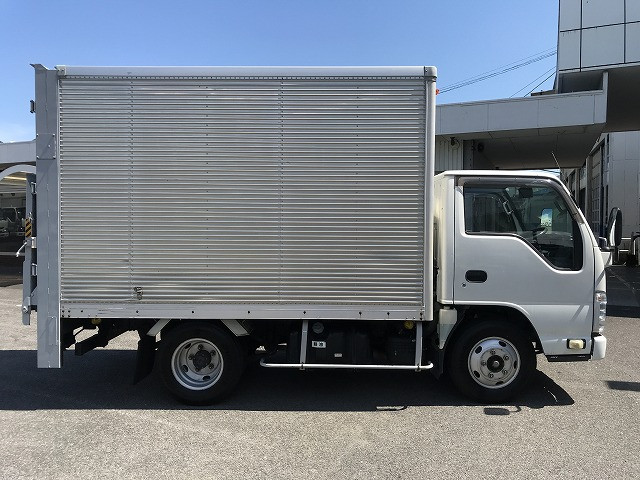 いすゞ エルフ TKG-NKR85AN(2WD)の写真12