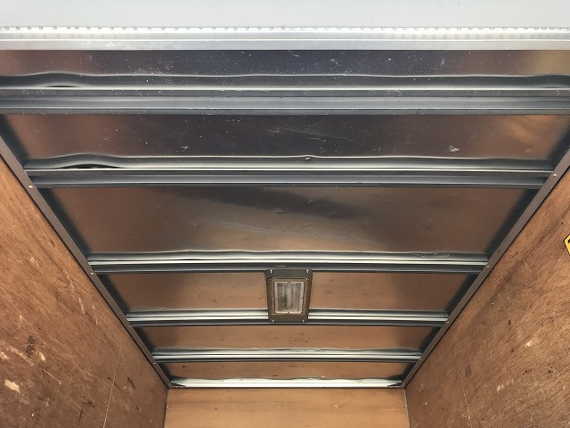 いすゞ エルフ TKG-NKR85AN(2WD)の写真20