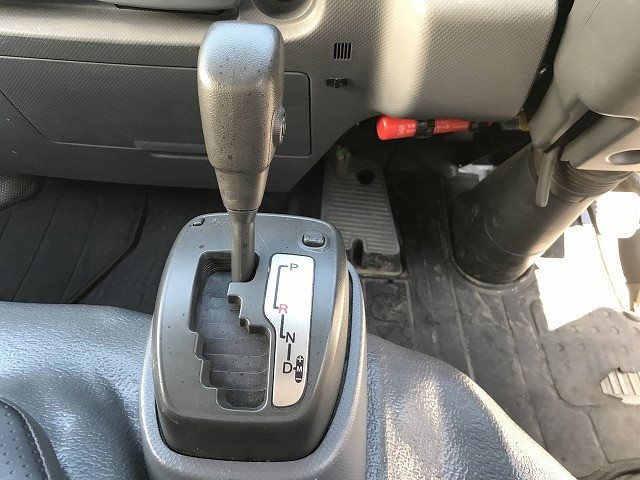いすゞ エルフ TKG-NKR85AN(2WD)の写真47
