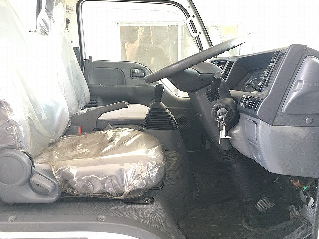 いすゞ エルフ TPG-NJS85A(4WD)の写真39