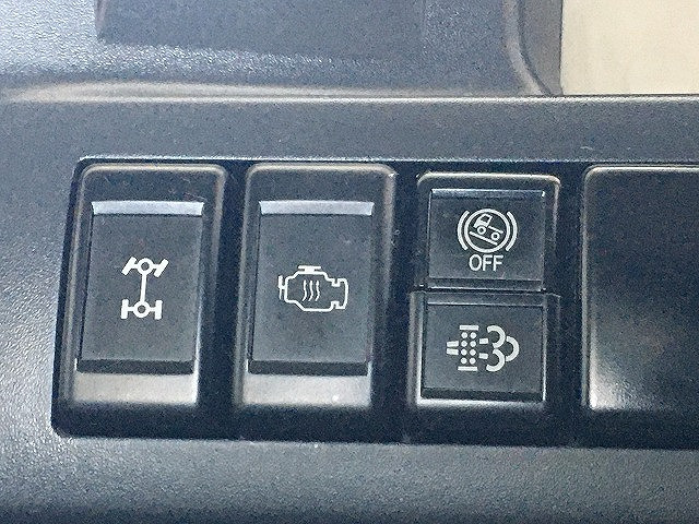 いすゞ エルフ TPG-NJS85A(4WD)の写真50