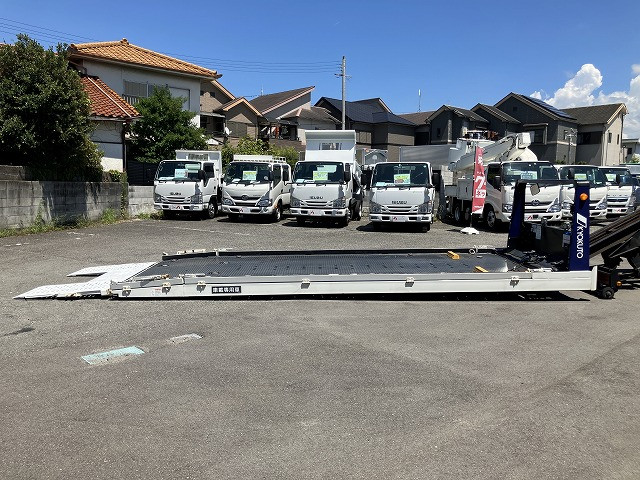 いすゞ エルフ 2RG-NPR88AN(2WD)の写真10