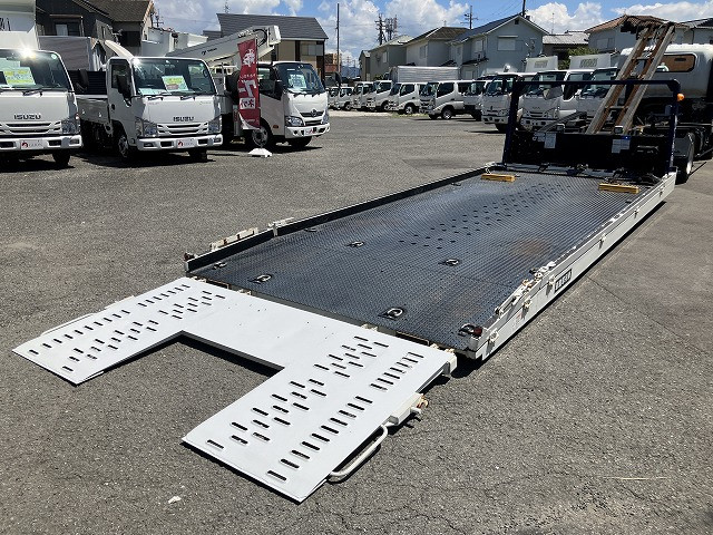 いすゞ エルフ 2RG-NPR88AN(2WD)の写真13