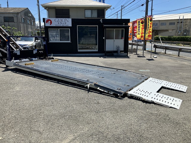 いすゞ エルフ 2RG-NPR88AN(2WD)の写真14