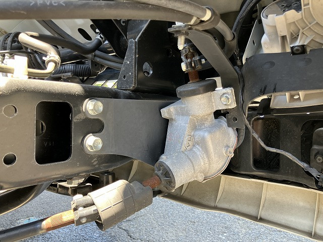 いすゞ エルフ 2RG-NPR88AN(2WD)の写真21