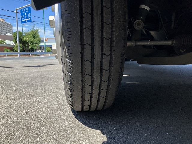 いすゞ エルフ 2RG-NPR88AN(2WD)の写真32