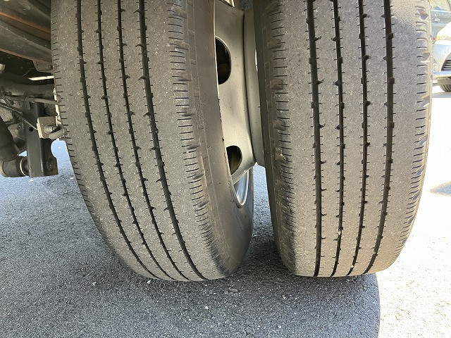 いすゞ エルフ 2RG-NPR88AN(2WD)の写真34