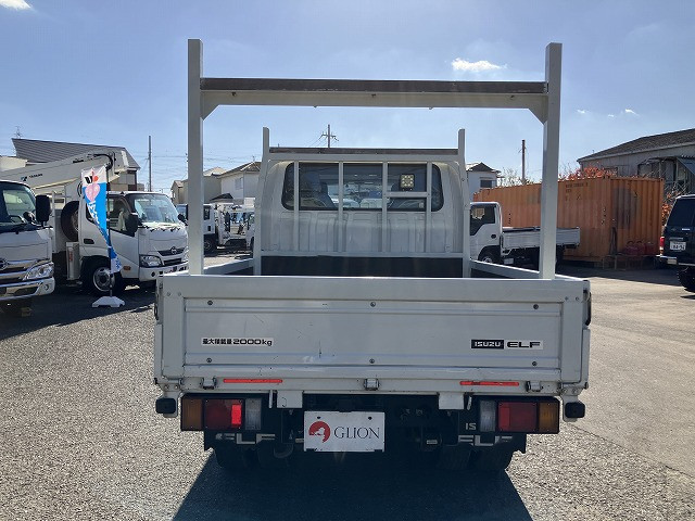 いすゞ エルフ 2RG-NJR88A(2WD)の写真7