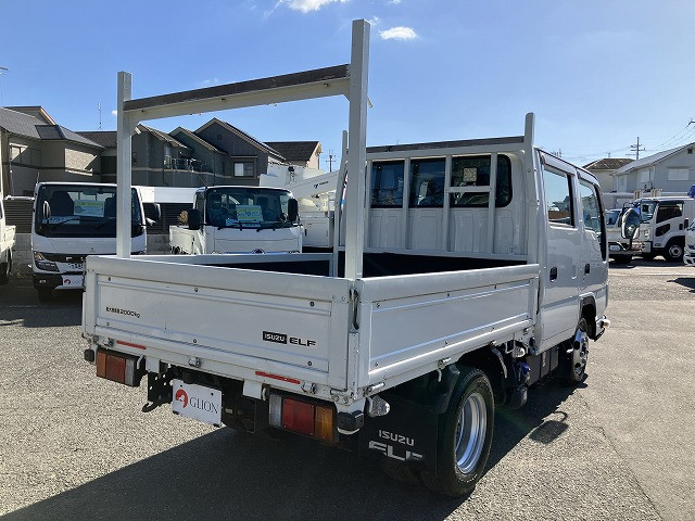 いすゞ エルフ 2RG-NJR88A(2WD)の写真8