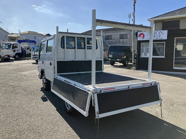 いすゞ エルフ 2RG-NJR88A(2WD)の写真13