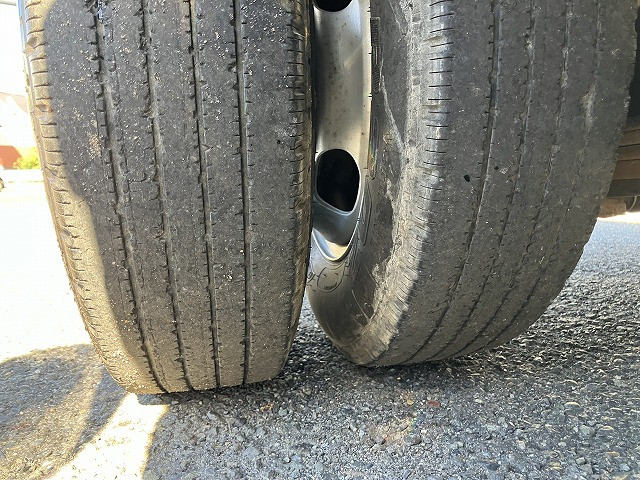 いすゞ エルフ 2RG-NJR88A(2WD)の写真25