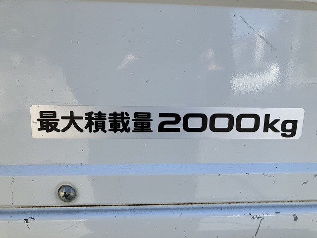 いすゞ エルフ 2RG-NJR88A(2WD)の写真33