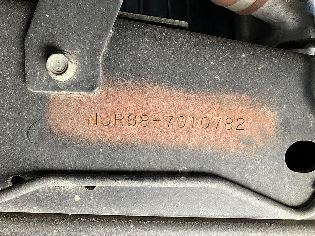 いすゞ エルフ 2RG-NJR88A(2WD)の写真49