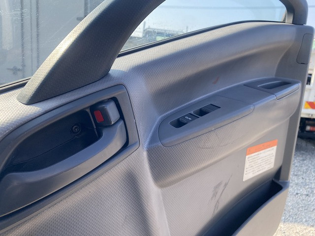 いすゞ フォワード TKG-FRR90S1(2WD)の写真34