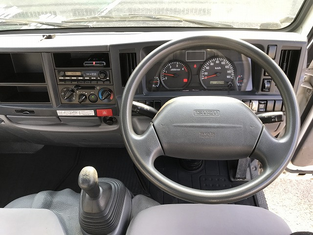 いすゞ エルフ TKG-NJS85A(4WD)の写真32