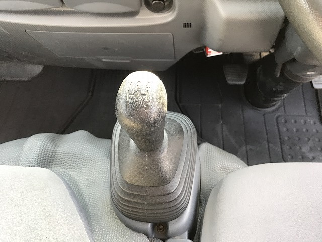 いすゞ エルフ TKG-NJS85A(4WD)の写真33