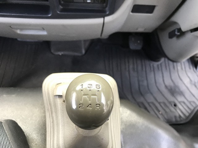 日産 アトラス CBF-SQ2F24(2WD)の写真30