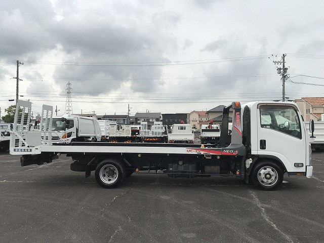 いすゞ エルフ TRG-NPR85AN(2WD)の写真5