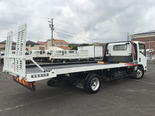 いすゞ エルフ TRG-NPR85AN(2WD)の写真8