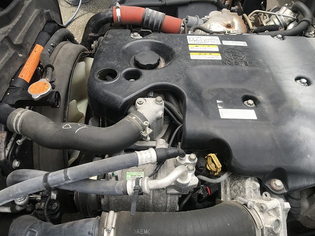 いすゞ エルフ TRG-NPR85AN(2WD)の写真28