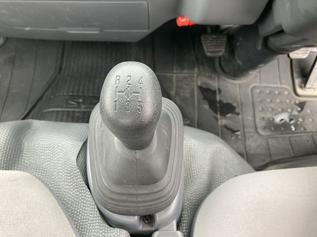 いすゞ エルフ TKG-NKS85A(4WD)の写真42